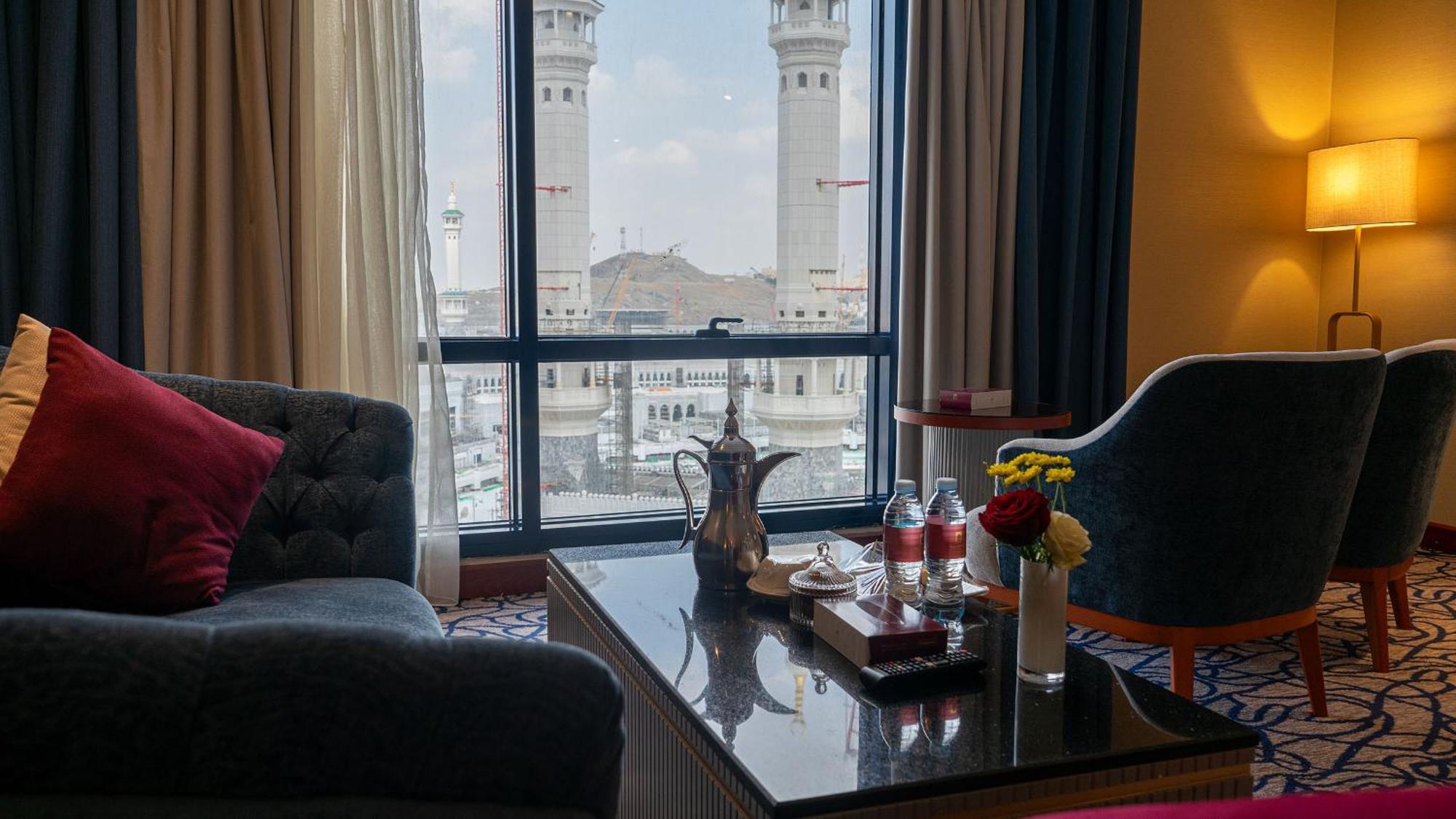 מכה Al Safwah Hotel First Tower 1 מראה חיצוני תמונה A room at the hotel